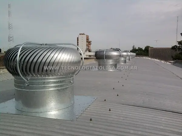 Extractor eólico inoxidable: cuándo conviene